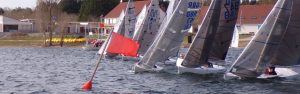 Lire la suite à propos de l’article 2.4mR, le quillard de sport solitaire, pour tous