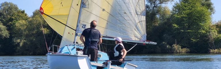 Lire la suite à propos de l’article Le Cercle de la Voile De Dennemont, La Coupe de la Seine et ses boîtes de sardines
